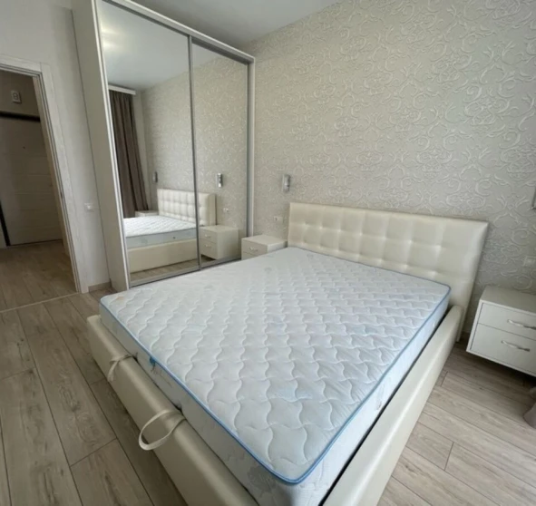 Zdjęcie 1. Dwupokojowe mieszkanie, na sprzedaż. Kyiv Голосеевский