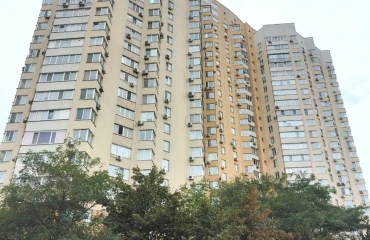 Zdjęcie Kawalerka mieszkanie, na sprzedaż. Kyiv Голосеевский, Demiivska