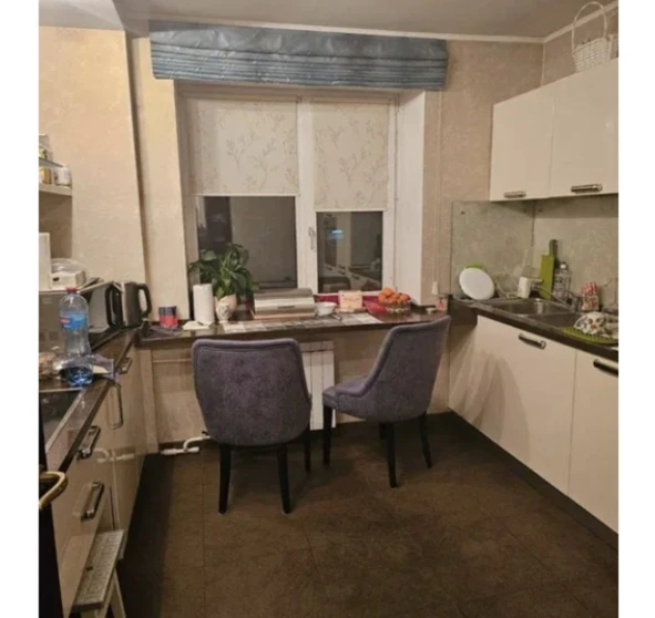 Фото 1. Двокімнатна квартира, продаж. Київ Голосеевский, Палац Україна