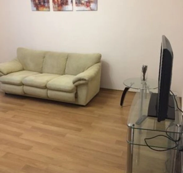 Zdjęcie 1. Trzypokojowe mieszkanie, do wynajęcia. Poltava Шевченковский (Октябрьский)