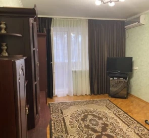 Zdjęcie 2. Kawalerka mieszkanie, do wynajęcia. Poltava Подольский