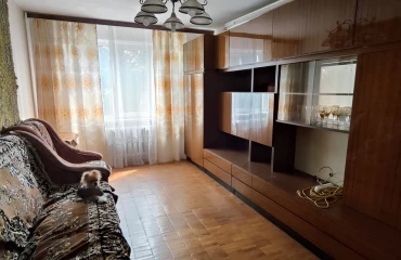 Photo Three-Room flat, for sale. Kyiv Голосеевский, Demiivska
