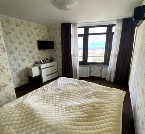 Foto 4. Tres Ambientes piso, en venta. Kyiv Голосеевский