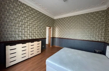 Photo Four-Room flat, for sale. Kyiv Голосеевский, Universytet