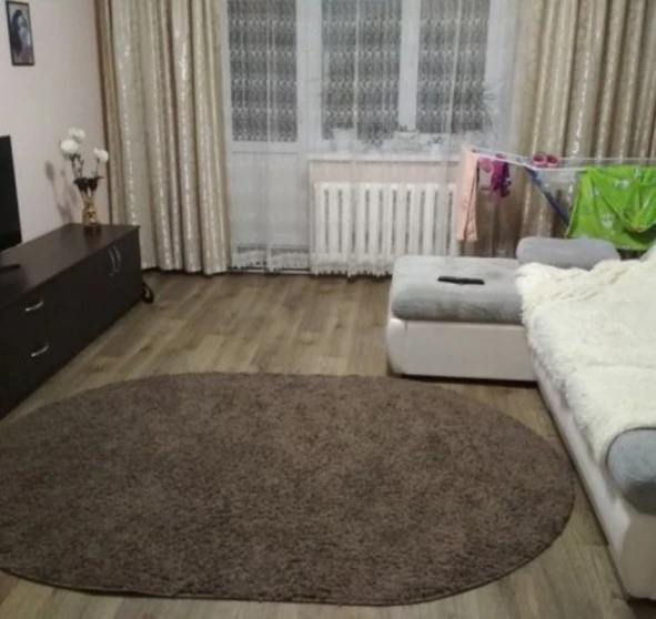 Фото 1. Четырехкомнатная квартира, оренда. Полтава Шевченковский (Октябрьский)