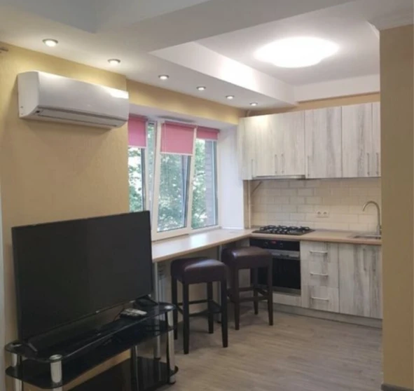 Photo 1. One-Room flat, for sale. Kyiv Печерский , Дружбы народов