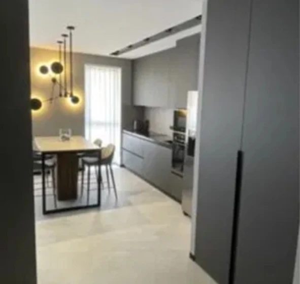 Фото 1. Трехкомнатная квартира, продажа. Киев Соломенский