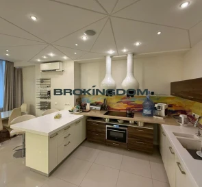 Фото 3. Трикімнатна квартира, продаж. Київ Печерський