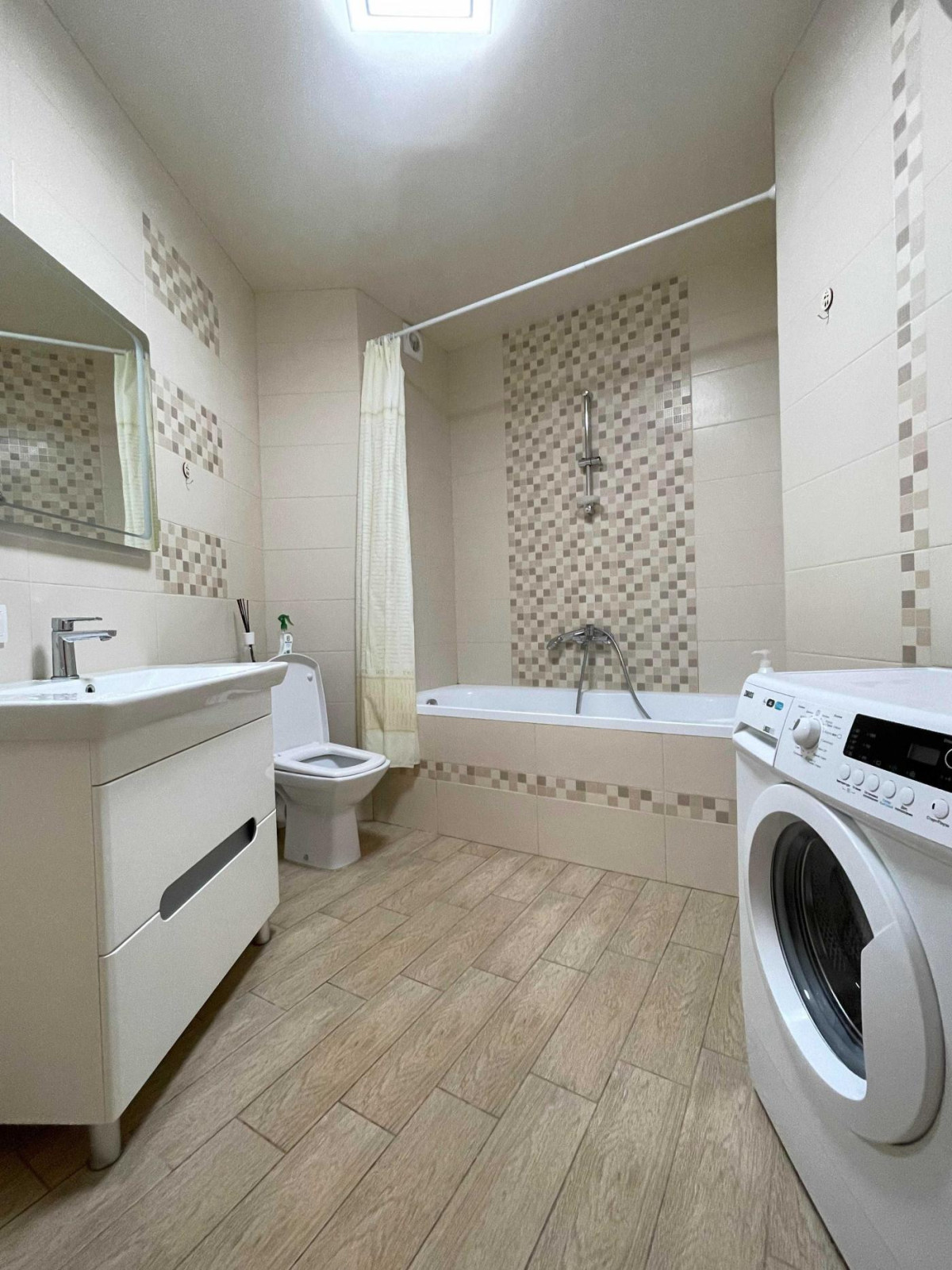 Фото Однокімнатна квартира, оренда. Київ Дарницкий