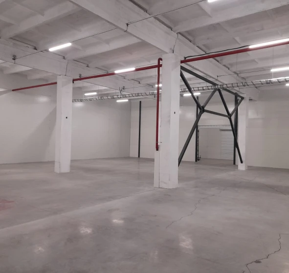 Foto 1. Almacén, para alquilar. Bucha Deputatska