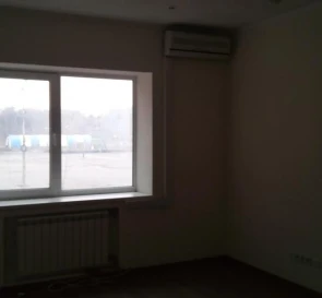 Фото 2. Багатокімнатна квартира, продаж. Чубинське Выставочная