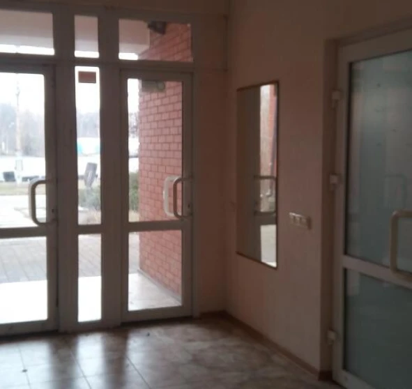 Фото 1. Багатокімнатна квартира, продаж. Чубинське Выставочная