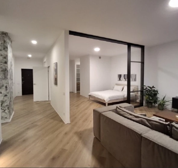 Фото 1. Трикімнатна квартира, оренда. Київ Соломенский район, Героїв Дніпра