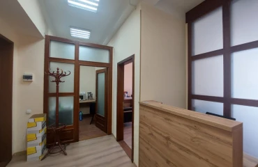 Фото Комерційна, продаж. Київ Соломенский район