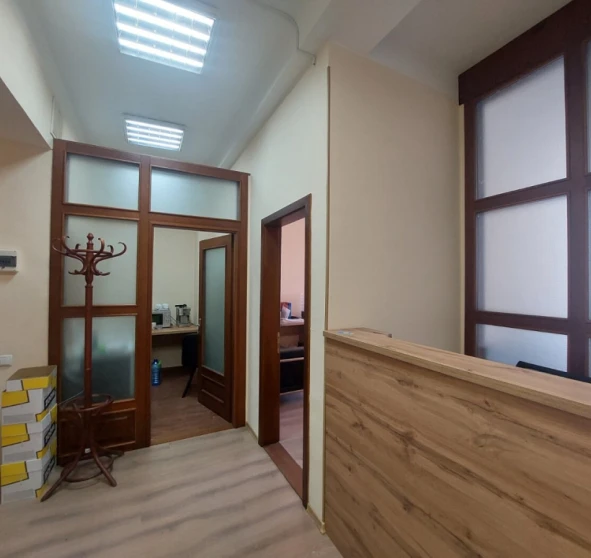 Фото 1. Комерційна, продаж. Київ Соломенский район