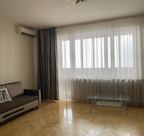 Фото 1. Трикімнатна квартира, оренда. Київ Печерский район, Печерська