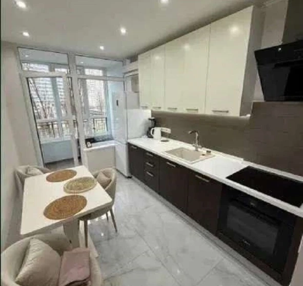 Fotografie 1. Două Camere apartament, de vânzare. Kyiv Днепровский район, Livoberezhna