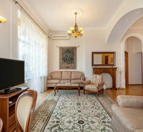 Фото 2. Трикімнатна квартира, оренда. Київ Шевченковский район, Площадь Независимости