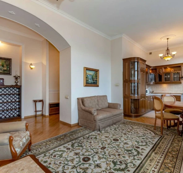 Фото 1. Трикімнатна квартира, оренда. Київ Шевченковский район, Площадь Независимости