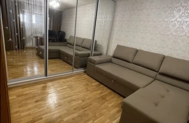 Фото Трехкомнатная квартира, продажа. Киев Дарницкий район, Харьковская