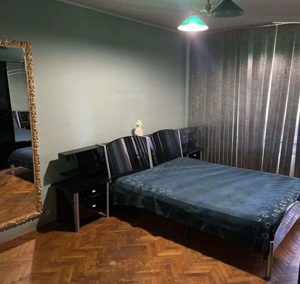 Фото 1. Трехкомнатная квартира, продажа. Киев Дарницкий район, Вырлица