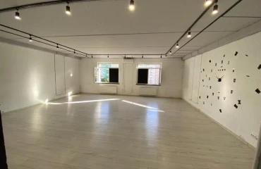 Zdjęcie Komercyjna, do wynajęcia. Kyiv Голосеевский район, Vasylkivska