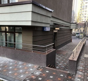 Zdjęcie 3. Komercyjna, na sprzedaż. Kyiv Шевченковский район, Beresteiska