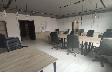 Zdjęcie Komercyjna, do wynajęcia. Kyiv Голосеевский район, Vasylkivska