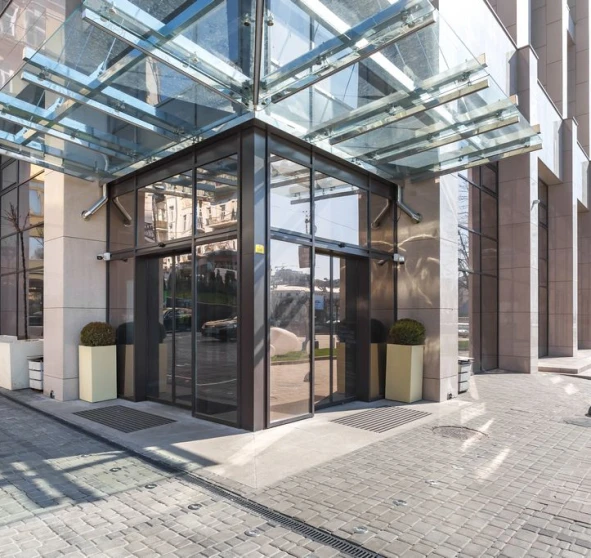 Zdjęcie 1. Komercyjna, do wynajęcia. Kyiv Шевченківський, Maidan Nezalezhnosti