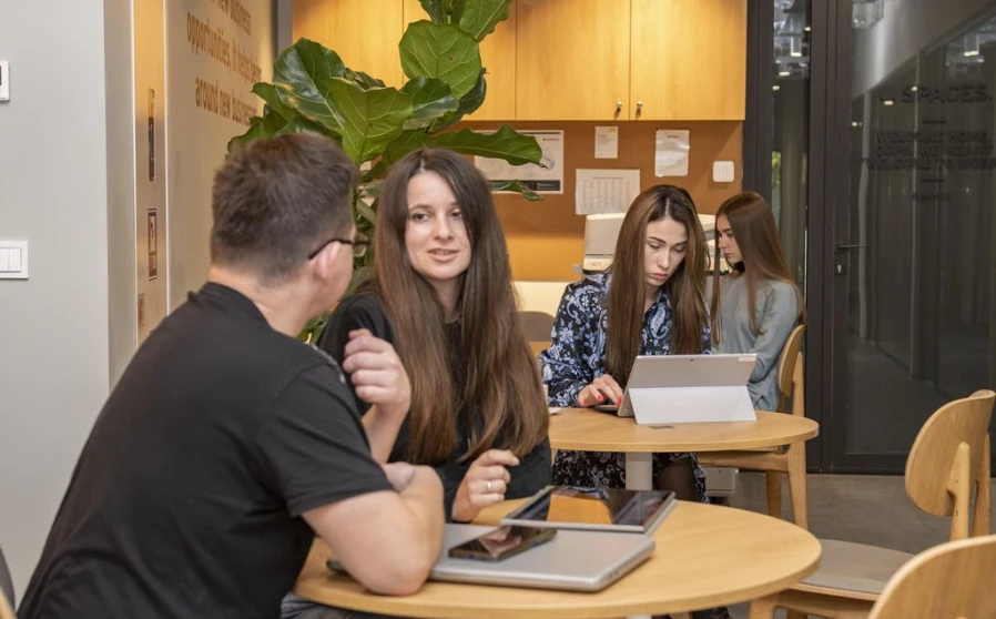 Zdjęcie 1. Komercyjna, do wynajęcia. Lviv Франківський