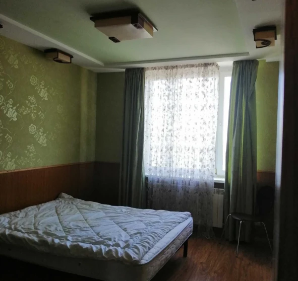 Foto 1. Tres Ambientes piso, para alquilar. Kyiv Дарницкий