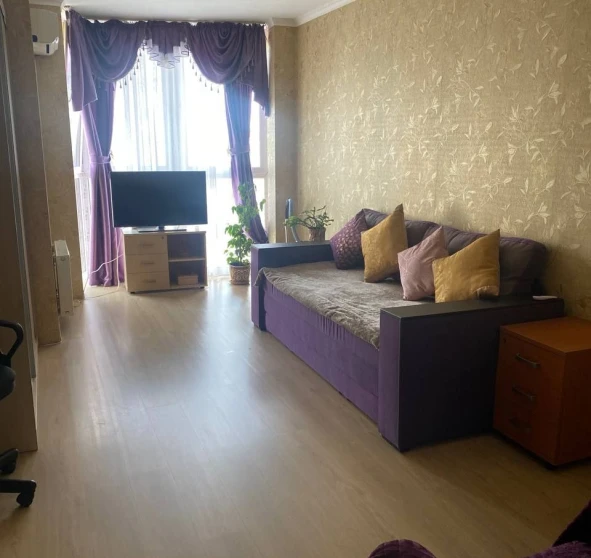 Фото 1. Однокімнатна квартира, оренда. Київ Дарницкий