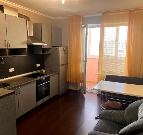 Фото 1. Трикімнатна квартира, оренда. Київ Дарницкий