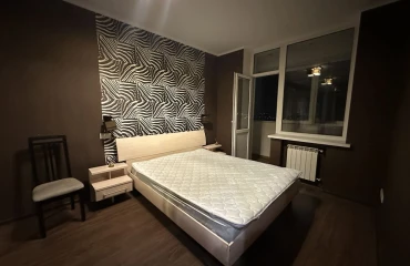 Фото Трикімнатна квартира, оренда. Київ Дарницкий