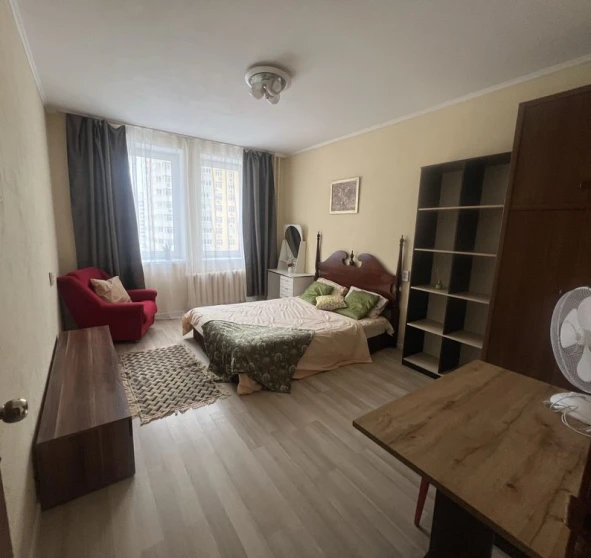Photo 1. Three-Room flat, to rent. Kyiv Дарницкий