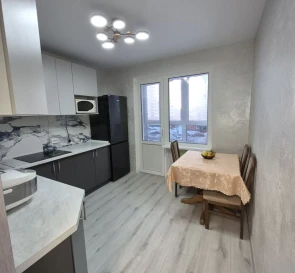 Zdjęcie 3. Kawalerka mieszkanie, do wynajęcia. Kyiv Дарницкий