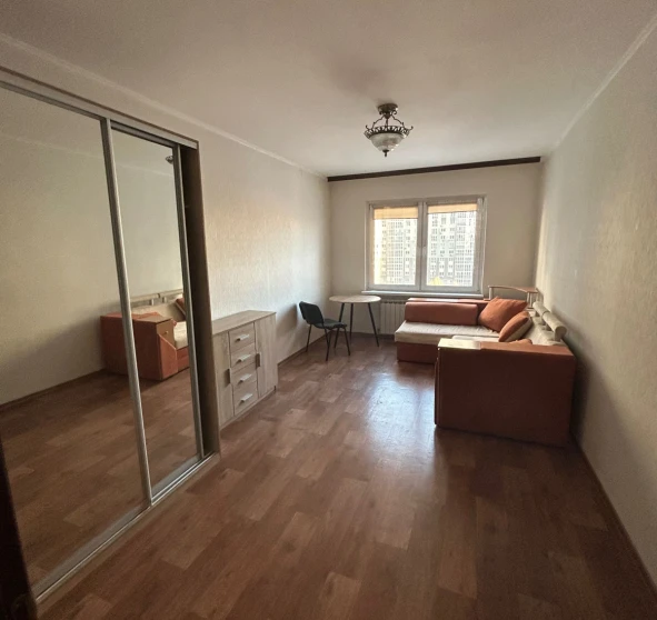 Фото 1. Однокімнатна квартира, оренда. Київ Дарницкий