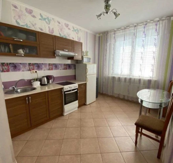 Фото 1. Однокімнатна квартира, продаж. Київ Голосеевский