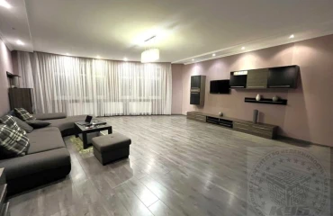 Fotografie Trei Camere apartament, de vânzare. Kyiv Yuriia Illienka, Lukianivska