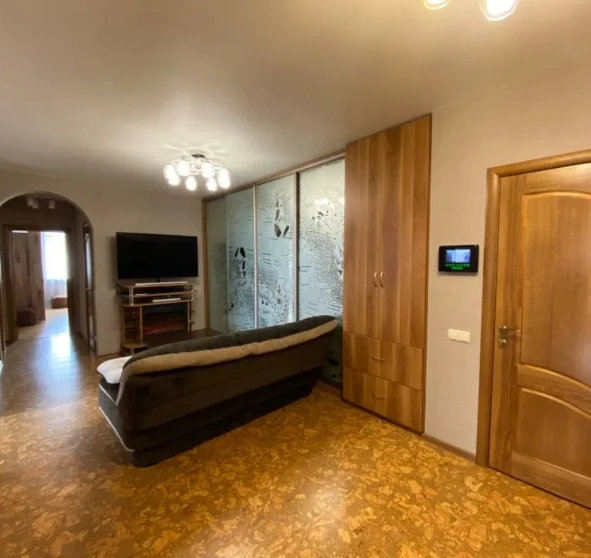 Фото 1. Четырехкомнатная квартира, продажа. Киев Оболонский