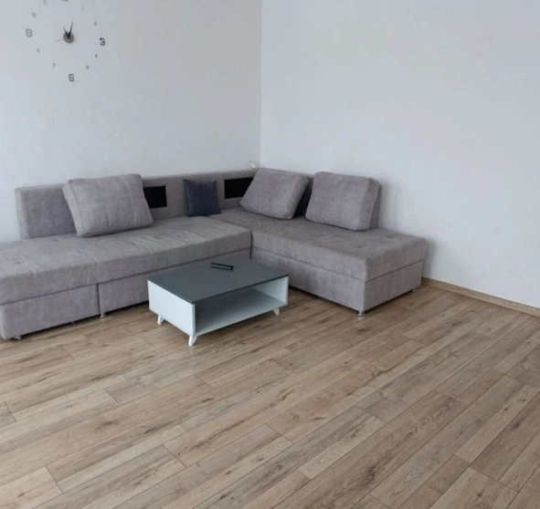 Foto 1. Monoambiente piso, para alquilar. Poltava