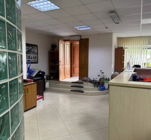 Фото 2. Коммерческая, аренда. Киев Дарницкий район