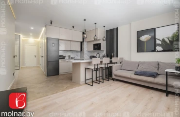 Zdjęcie Trzypokojowe mieszkanie, na sprzedaż. Minsk Октябрьский