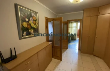 Zdjęcie Trzypokojowe mieszkanie, na sprzedaż. Kyiv Голосіївський