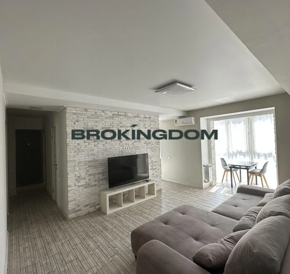 Фото 1. Трикімнатна квартира, оренда. Київ Голосіївський