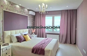 Фото Трикімнатна квартира, продаж. Київ Дарницький