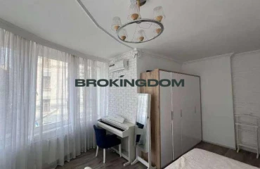 Фото Трикімнатна квартира, продаж. Київ Шевченківський