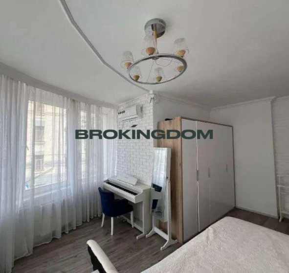 Фото 1. Трикімнатна квартира, продаж. Київ Шевченківський