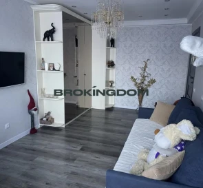 Foto 3. Monoambiente piso, en venta. Kyiv Holosiivskyi