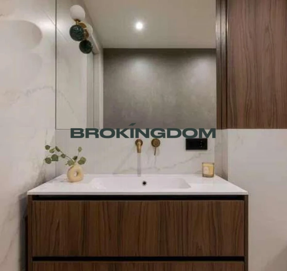 Zdjęcie 1. Trzypokojowe mieszkanie, na sprzedaż. Kyiv Печерський